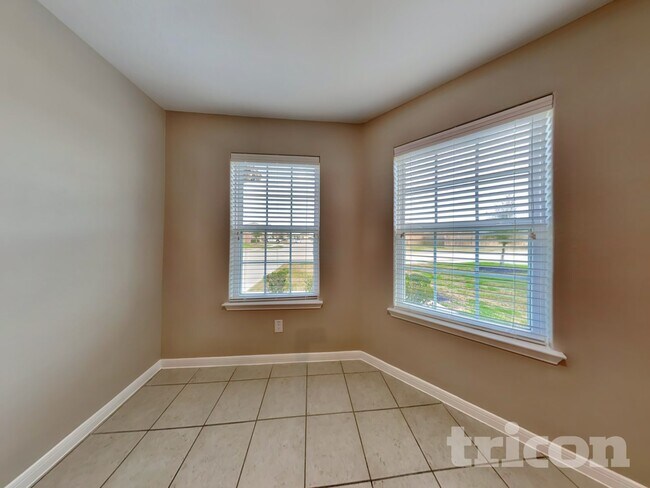 Foto del edificio - 624 Totem Trail Dr