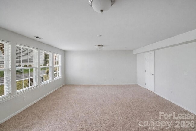 Building Photo - 7707 Jackson Pond Dr