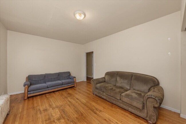 Foto del edificio - 2200 N Knox Ave
