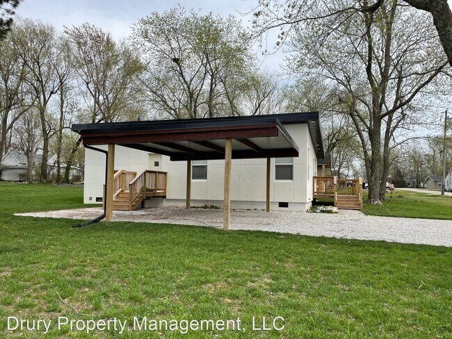 Building Photo - 3 br, 2 bath House - (NM) 341 W. Summit St...