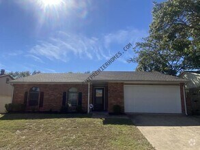 Building Photo - 7124 Nutmeg Ln