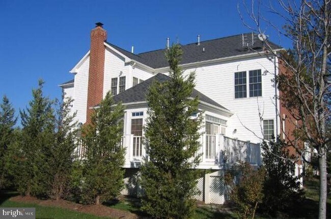 Foto del edificio - 25651 Elk Lick Rd