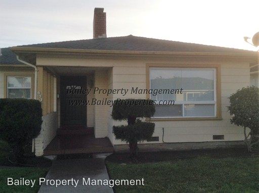 Building Photo - 437 Martinelli St