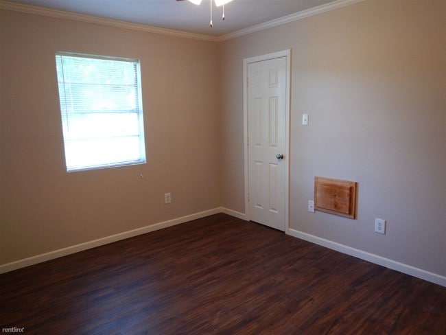 Building Photo - 2 br, 2 bath Duplex - 3612 Western St 3612...