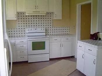 Building Photo - 427 Johnson Ave