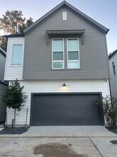 Building Photo - 4605 Lavatera St