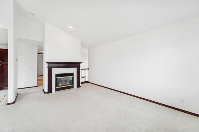 Building Photo - 3 bedroom in Seattle WA 98144