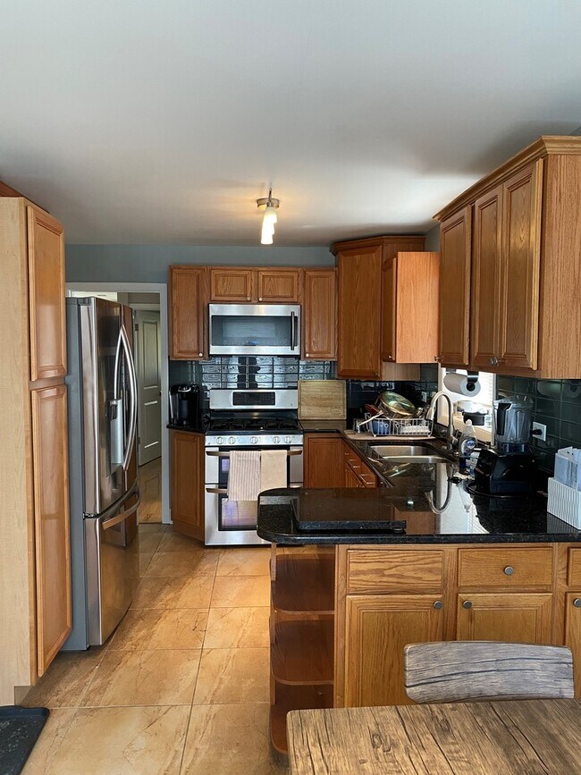 Foto del edificio - 7121 W Berwyn Ave