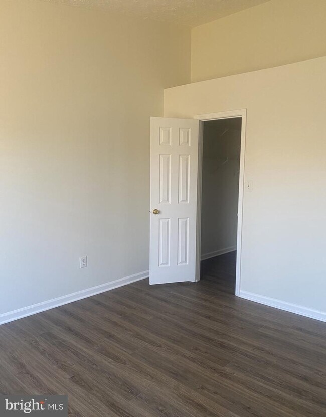 Building Photo - 4569 Kingscup Ct