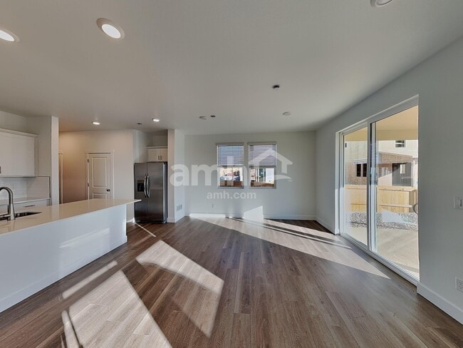 Foto del edificio - 13842 E 100th Dr