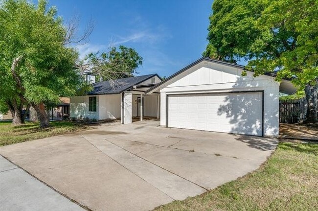 Building Photo - 9412 Quail Meadow Dr
