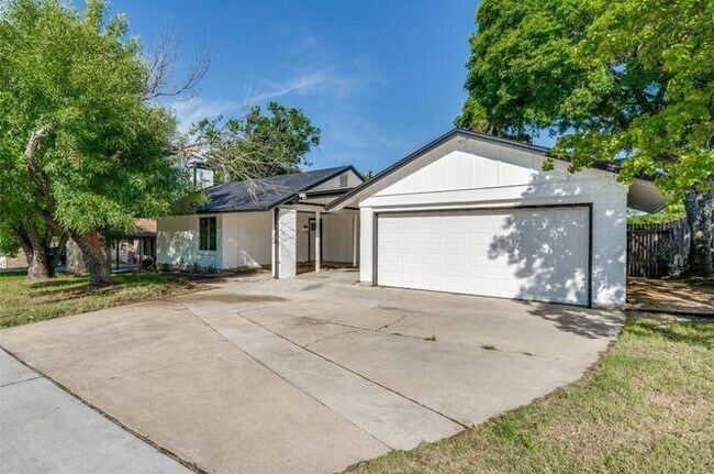 Foto del edificio - 9412 Quail Meadow Dr