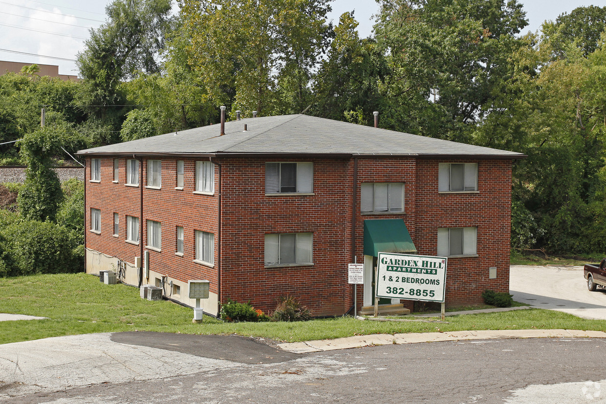 Primary Photo - Garden Hill Apartments