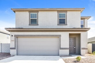 Building Photo - 3913 E Ter Ct