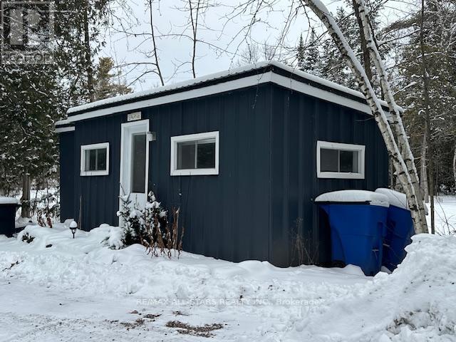 Photo du bâtiment - 45 Lakewood Crescent