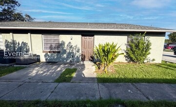 Building Photo - 3060 St Paul Dr