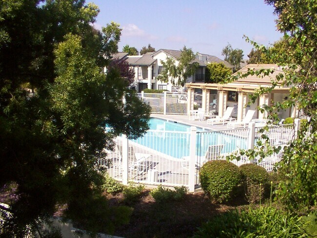 Foto del edificio - 8536 Summerdale Rd