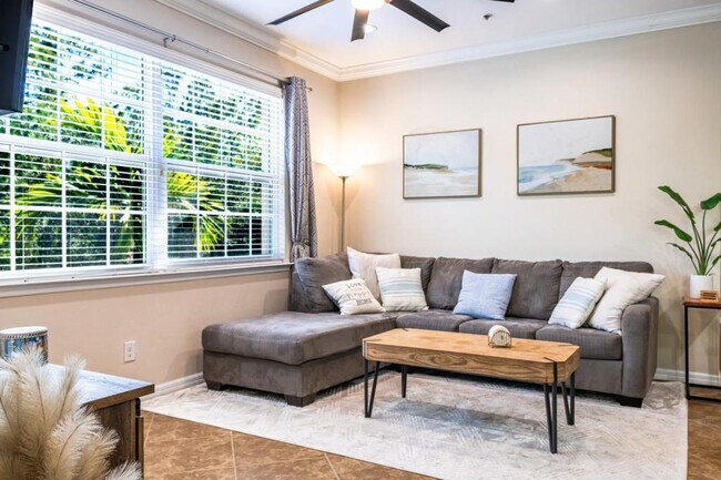 Photo - 23550 Alamanda Dr Apartment