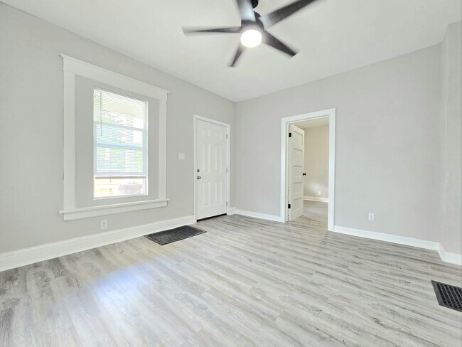 Foto del edificio - 708 South Bend Ave