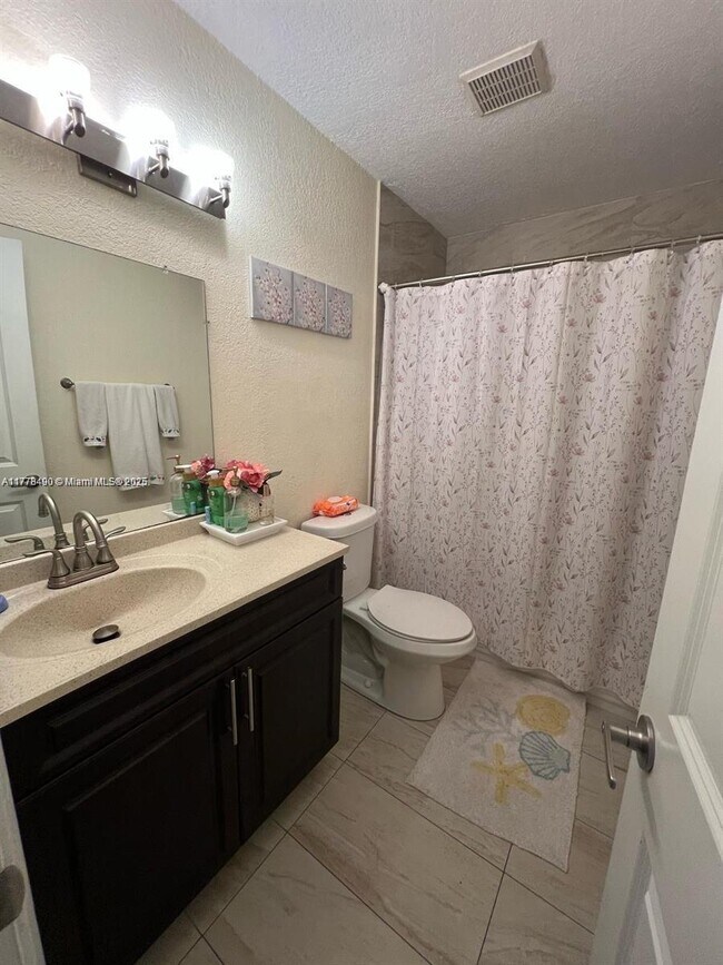 Foto del edificio - 11229 SW 88th St