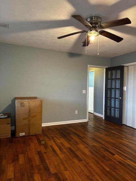 Foto del edificio - 336 N Gray Ave