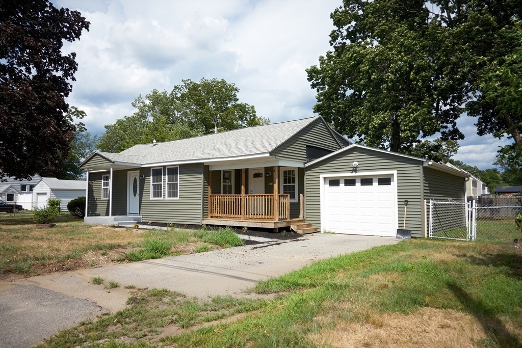 Foto principal - 434 Woburn St