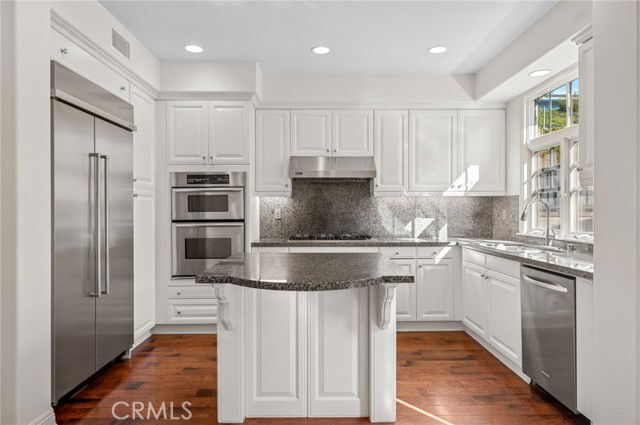 Foto del edificio - 2676 Bungalow Pl