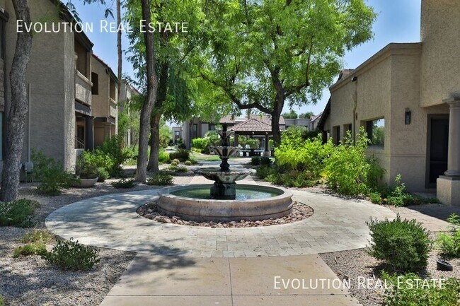 Foto del edificio - 5995 N 78th St