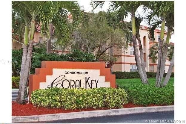 Foto principal - 3400 Pinewalk Dr N