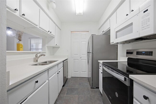 Foto del edificio - 501 W 26th St