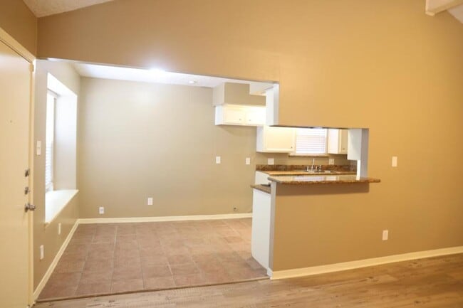 Foto del edificio - 23527 Canyon Lake Dr