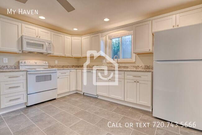 Foto del edificio - 8880 W 32nd Ave