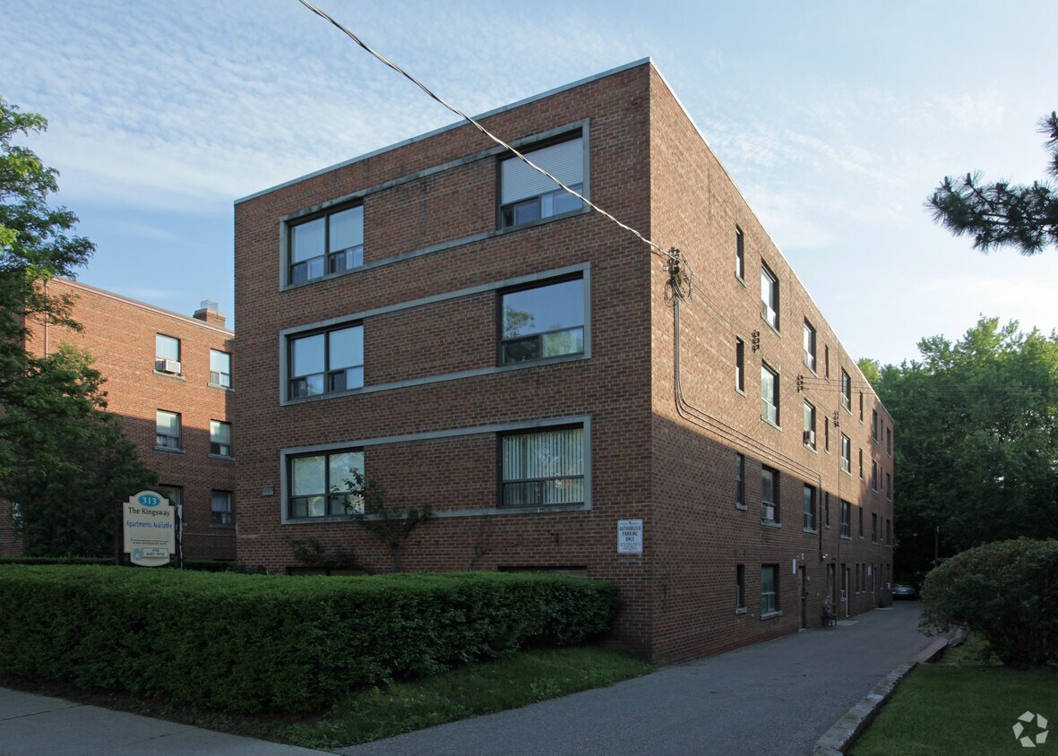 Building Photo - 313 The Kingsway