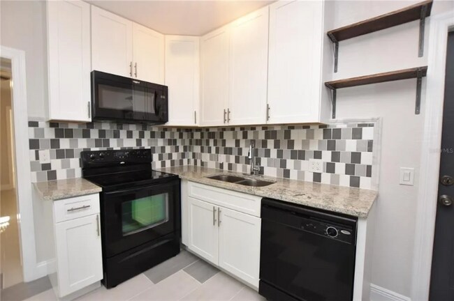 Foto del edificio - 1216 E Parker St