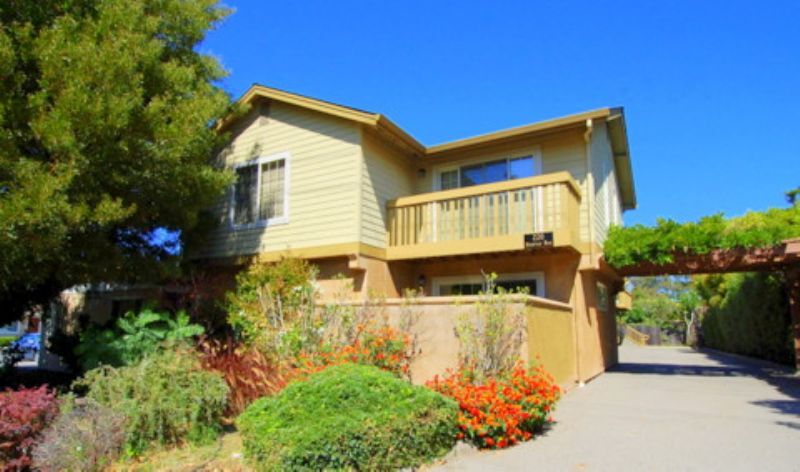 QUIET 1BR/1BA END UNIT IN FOURPLEX, VAULT... - QUIET 1BR/1BA END UNIT IN FOURPLEX,  VAULT...