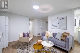 Building Photo - 533 Victoria Park Ave