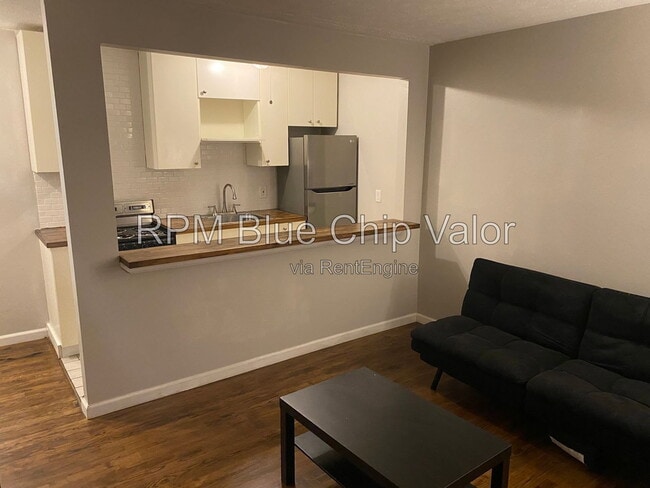 Photo - 2118 Kemper Lane Apartment
