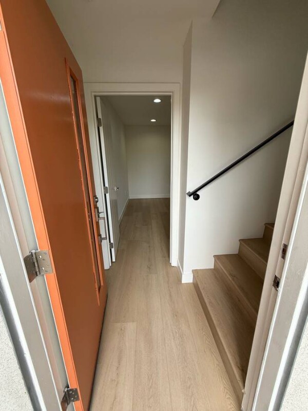 Foto del edificio - 646 Serrano Ave