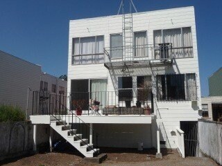 Building Photo - 154 Wood St