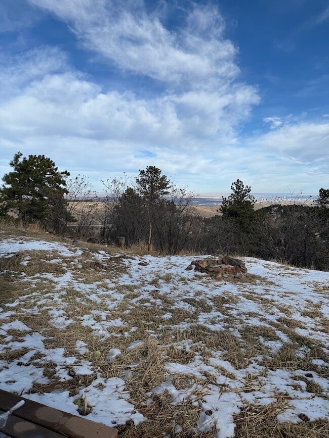 Building Photo - 1559 S Lininger Dr