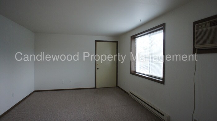 Building Photo - 2840 Plover Springs Dr