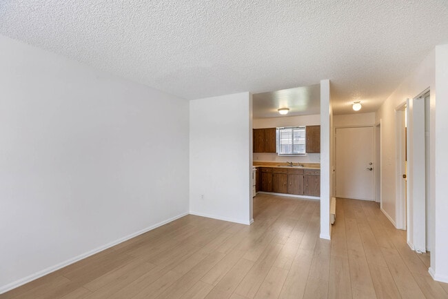 Foto del edificio - Parkside Apartments