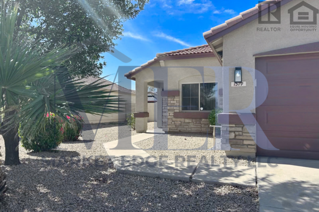 Building Photo - 3Bed/2Bath Furnished Home 2 Car Gar - 19th...
