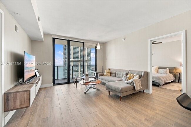 Foto del edificio - 1010 Brickell Ave