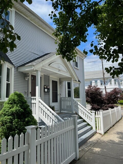 Foto del edificio - 275 Boston Ave