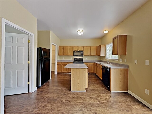 Building Photo - 1268 Blairfield Drive
