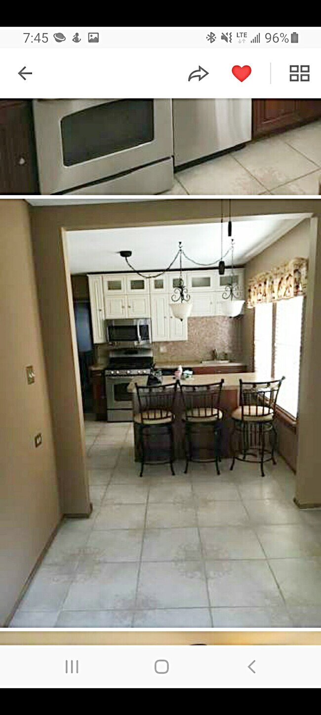 Kitchen - 3246 W 110th St