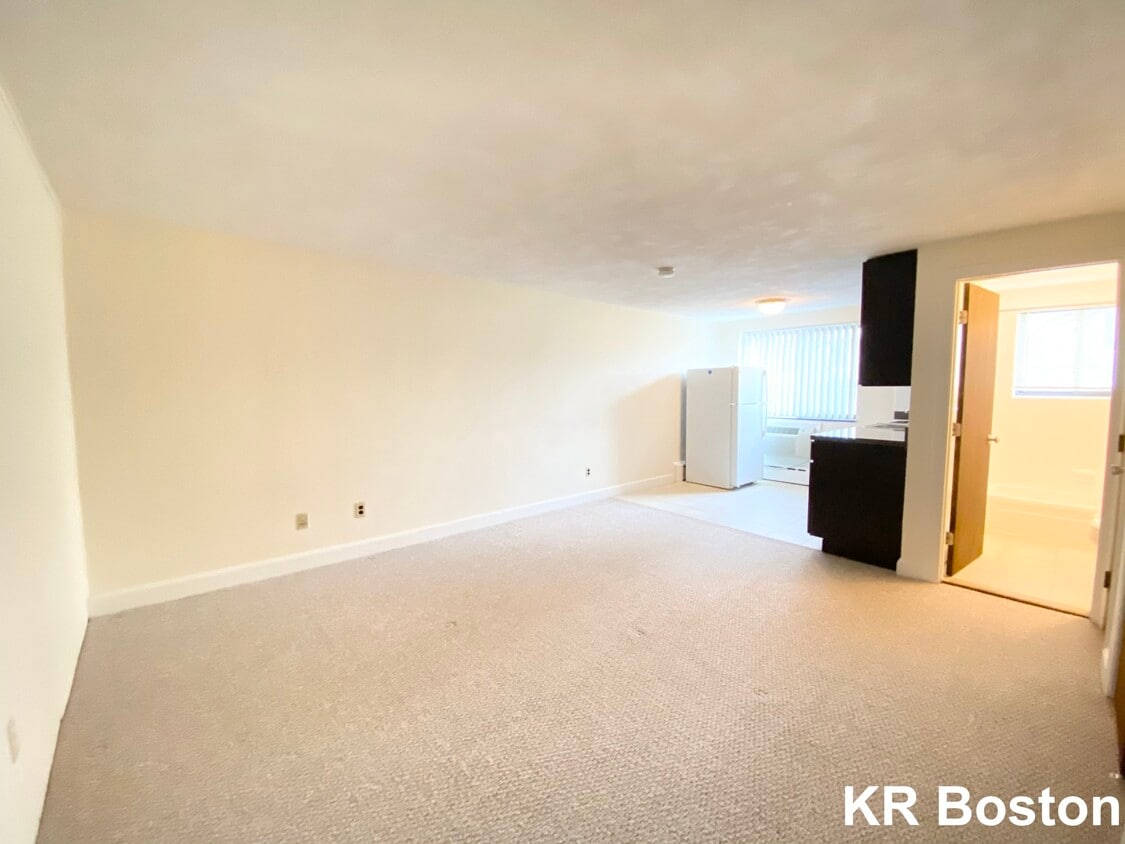 10 Chester St Unit 2, Cambridge, MA 02140 Apartments in Cambridge, MA