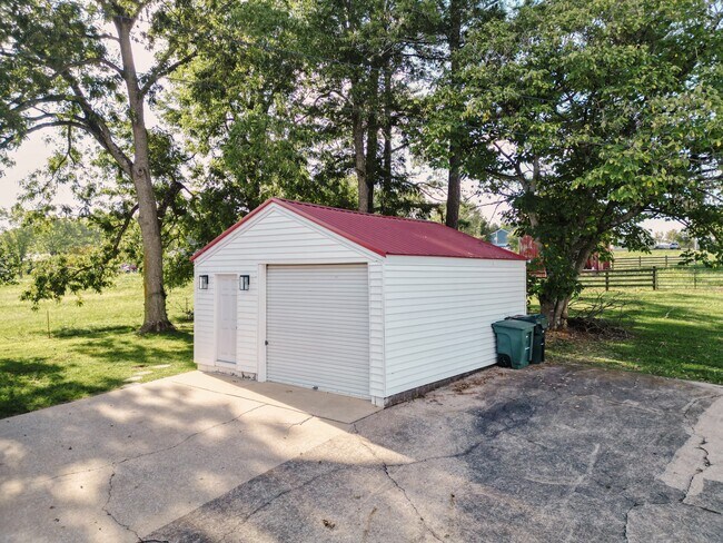 Foto del edificio - 1806 W Main St