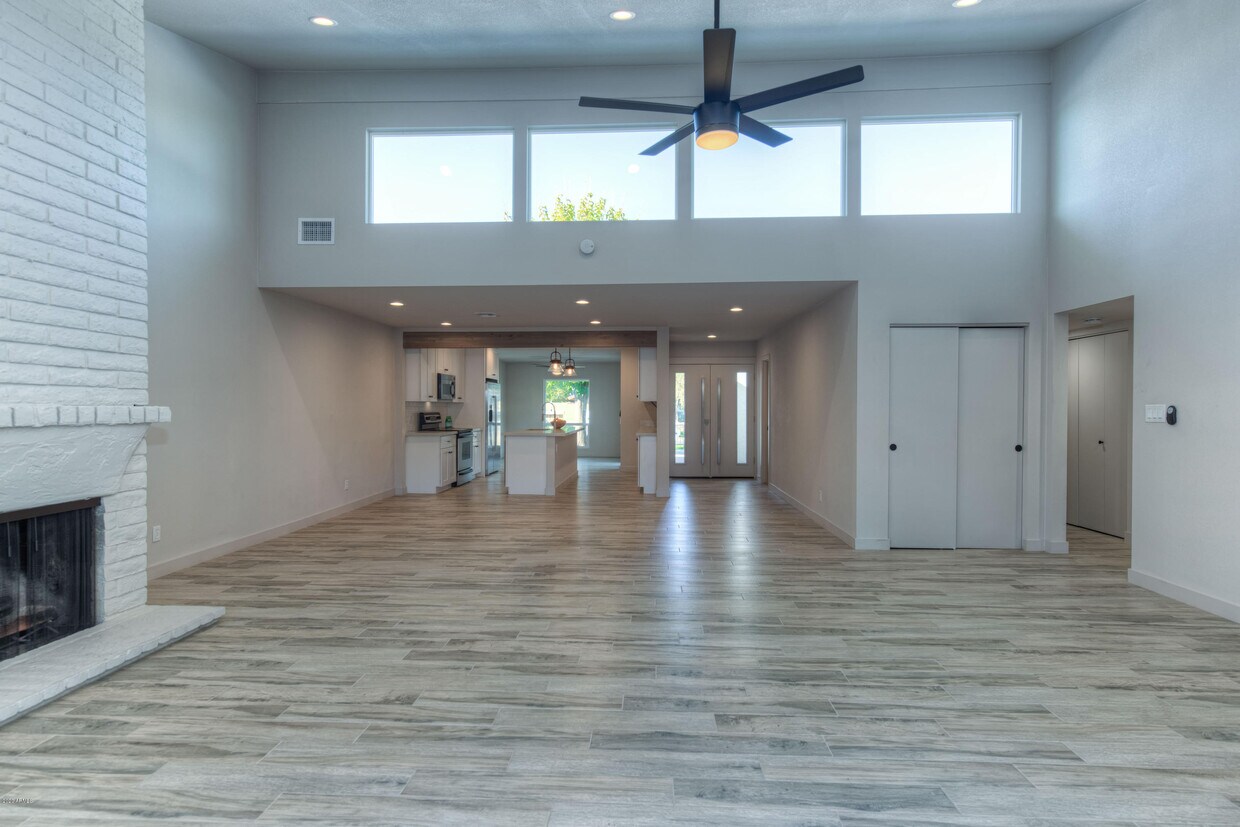 Foto principal - 11423 56th St